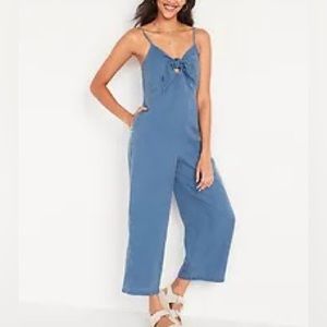 Old Navy Sleeveless Tie-Front TENCEL
Lyocell Jumpsuit for Women